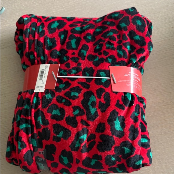 Sleep Chic Red and Green Leopard Print Pajama Set - Picture 6 of 6